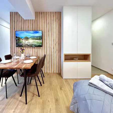 Apartmany K Lanovce S Parkovanim Jachymov Exterior photo