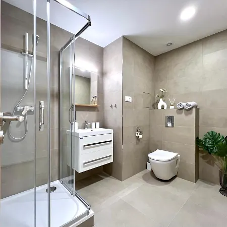 Apartmany K Lanovce S Parkovanim Jachymov Exterior photo