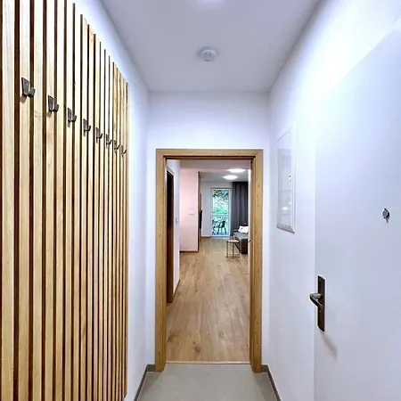 Apartmany K Lanovce S Parkovanim Jachymov Exterior photo
