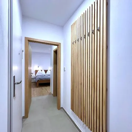 Apartmany K Lanovce S Parkovanim Jachymov Exterior photo