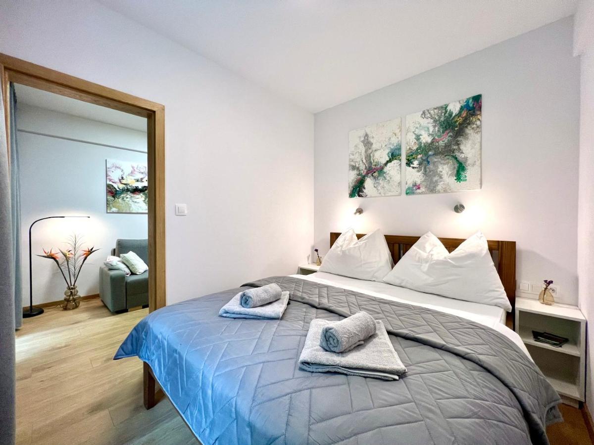 Apartment K Lanovce S Parkovanim *